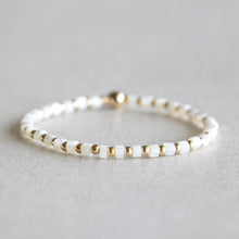 Load image into Gallery viewer, 4mm White Trochus - Gold