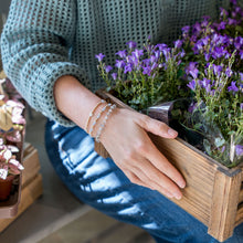 Load image into Gallery viewer, 4mm Angelite - Gold