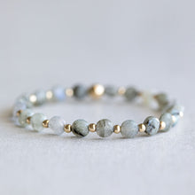 Load image into Gallery viewer, 6mm Labradorite - Gold