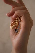 Load image into Gallery viewer, 3mm Roxiena Sapphire - Gold