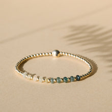 Load image into Gallery viewer, 3mm Roxiena Sapphire - Gold